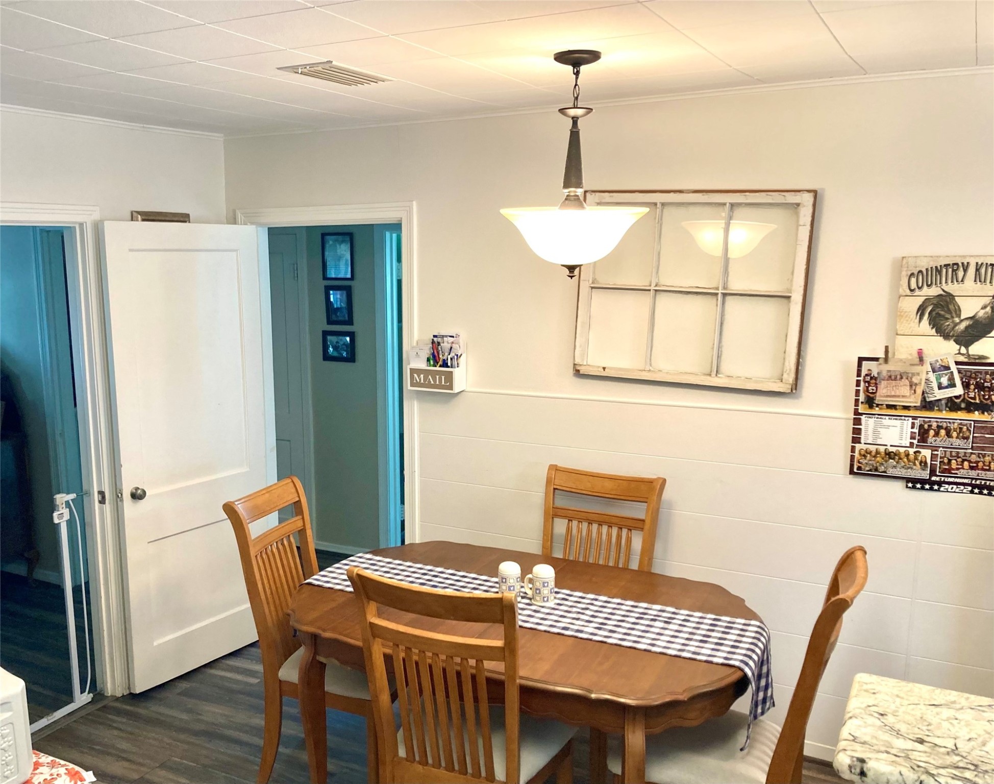 421 13th Street Shiner, TX 77984 - Photo 5 of 9