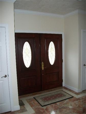 52 Southwick Road North Reading, MA 01864 - Photo 3 of 28 Gallery Image 3