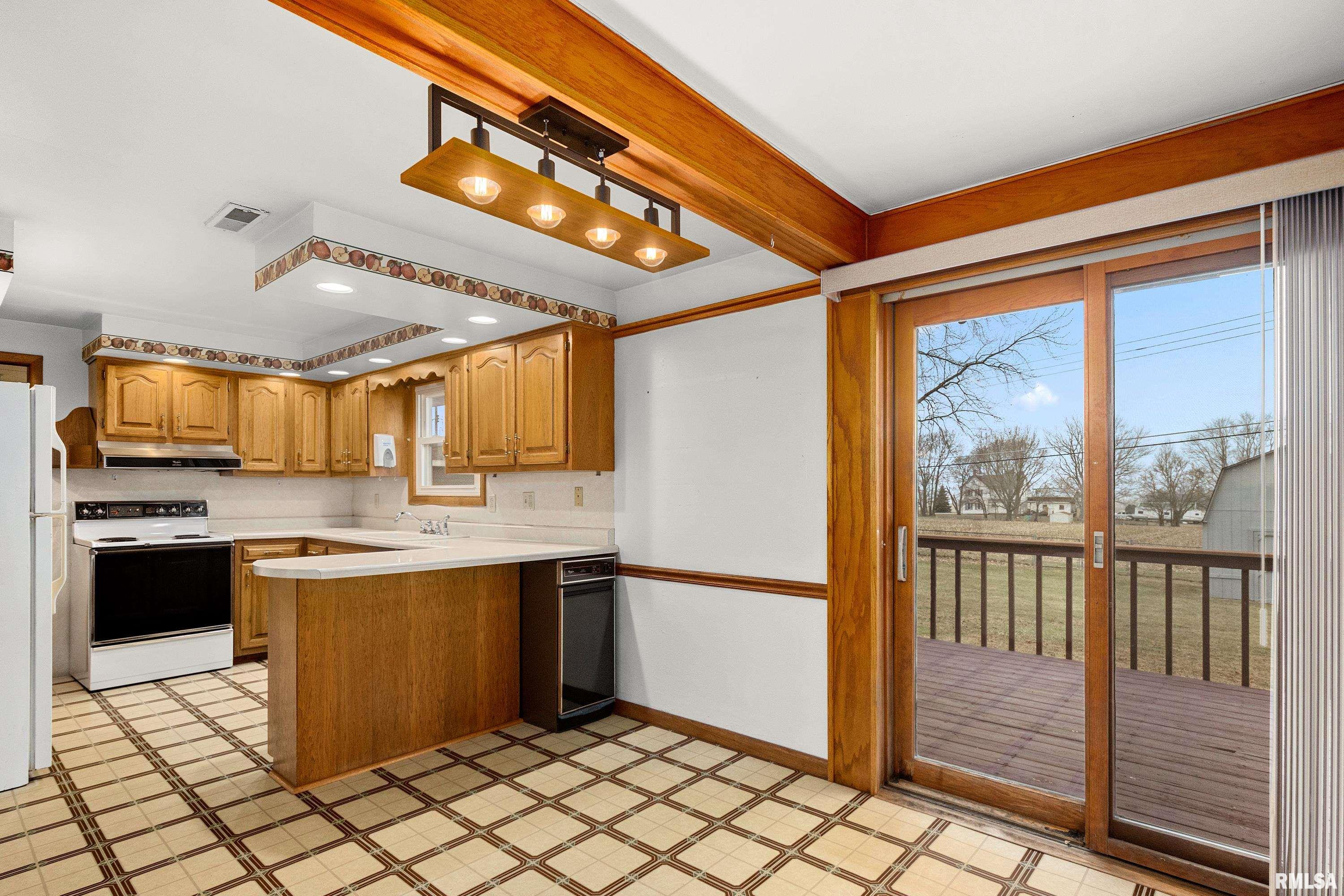 103 Durant Street Morton, IL 61550 - Photo 12 of 36