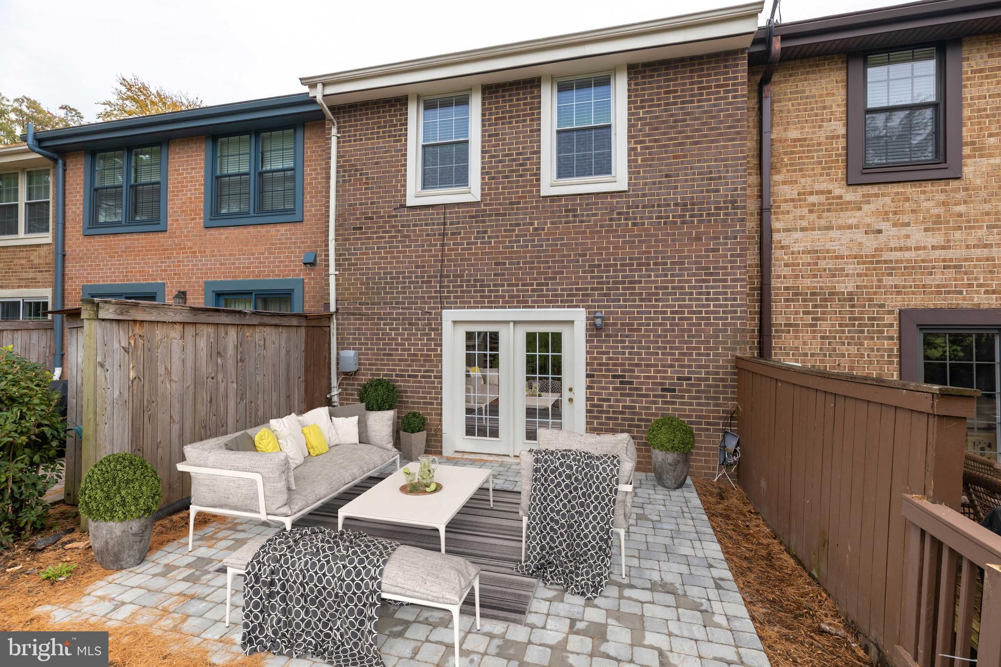 2196 Golf Course Drive Reston, VA 20191 - Photo 32 of 35 Patio