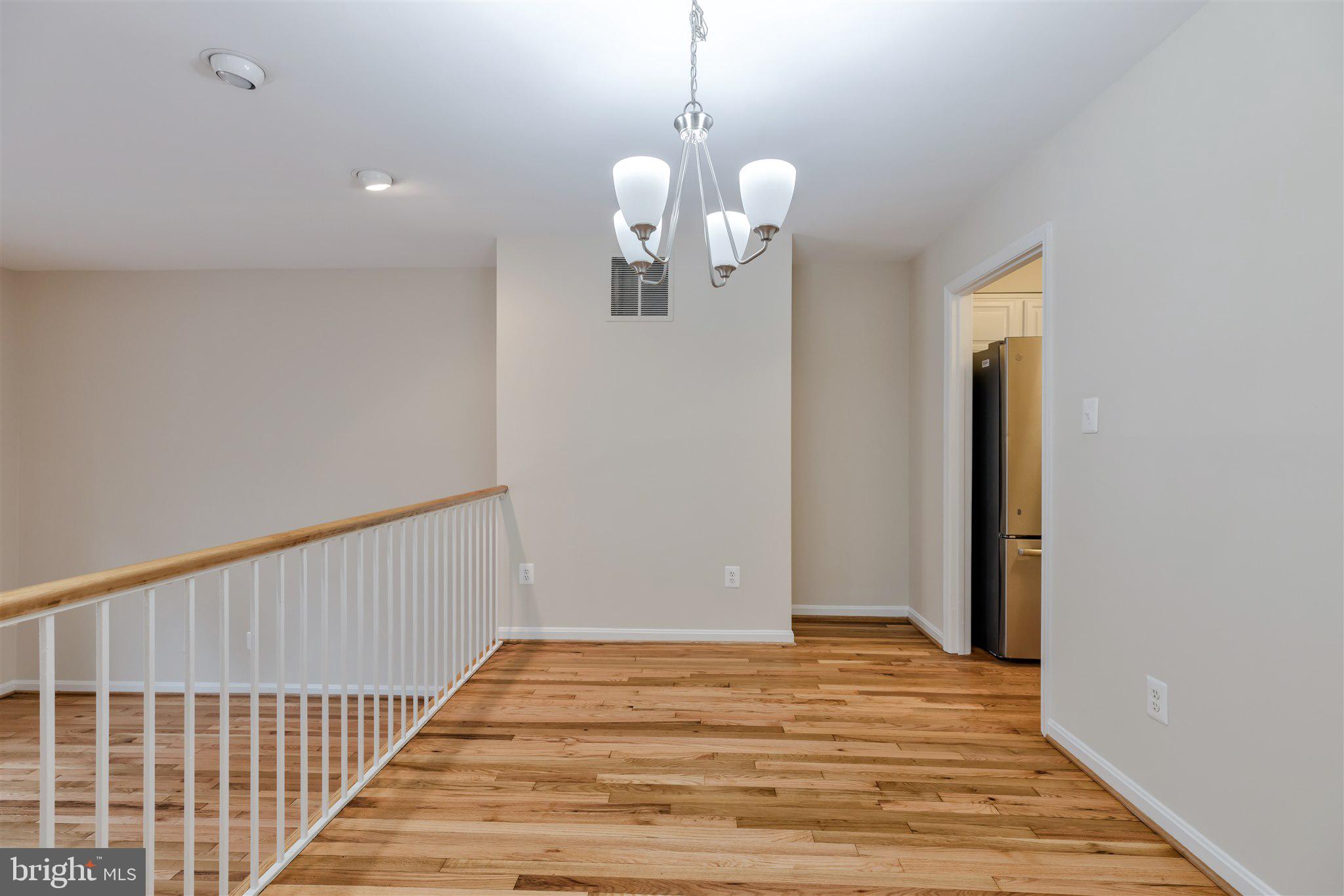 2196 Golf Course Drive Reston, VA 20191 - Photo 9 of 35 Dining Room