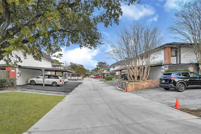 $150,000 | 12040 Mighty Oak Drive, Houston, TX 77066