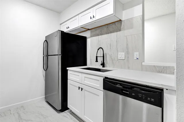 $150,000 | 12040 Mighty Oak Drive, Houston, TX 77066