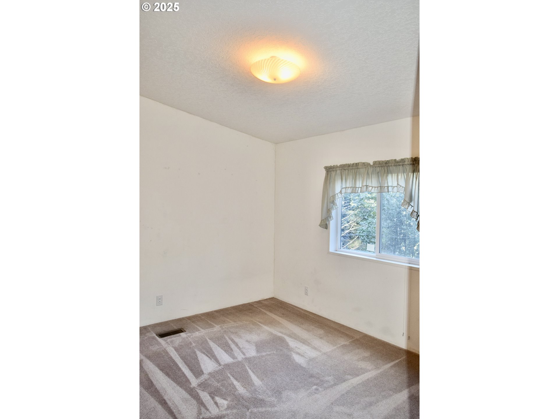 31835 Rumley Hill Road Gold Beach, OR 97444 - Photo 17 of 26 Gallery Image 17