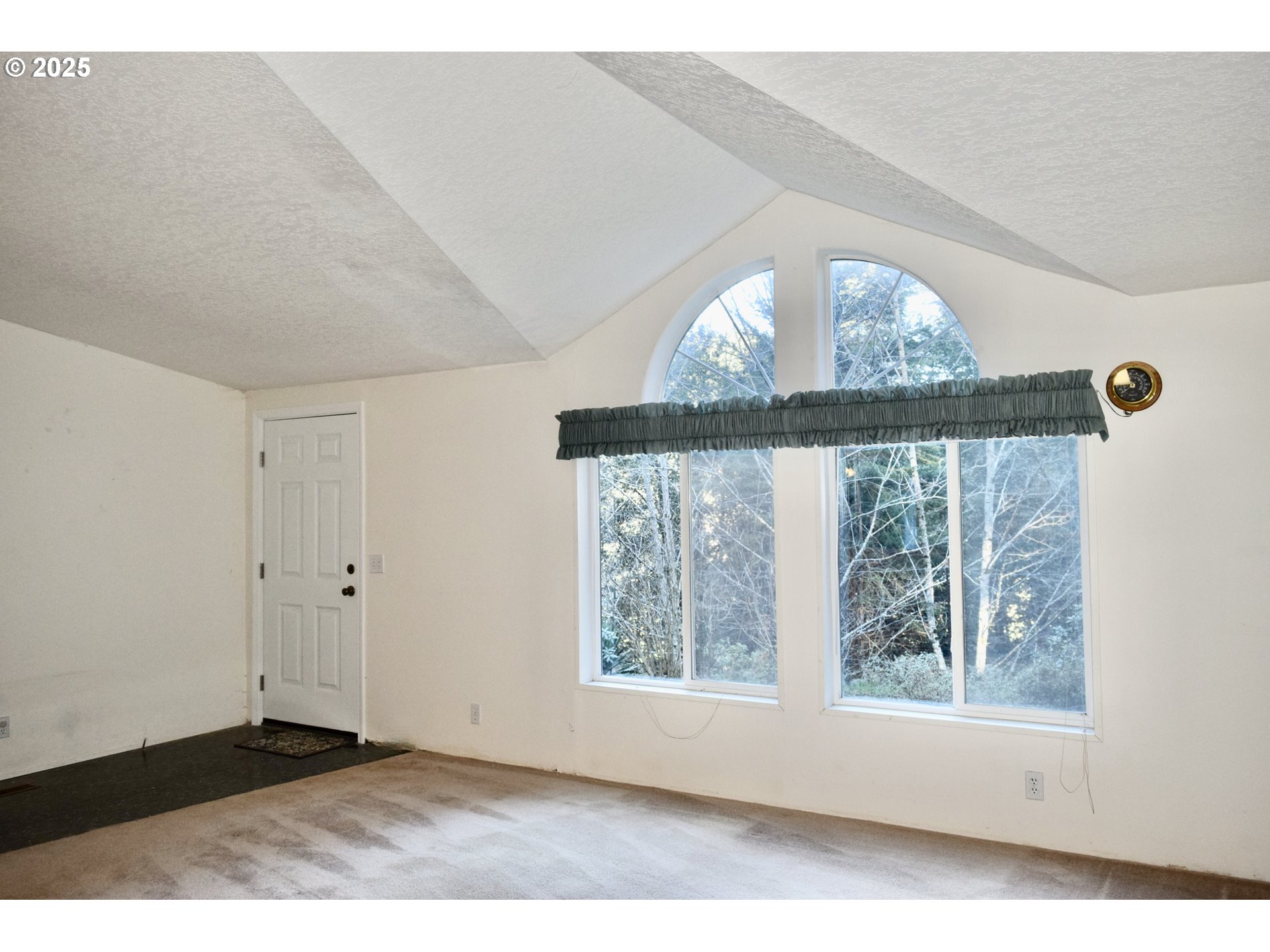 31835 Rumley Hill Road Gold Beach, OR 97444 - Photo 7 of 26 Gallery Image 7