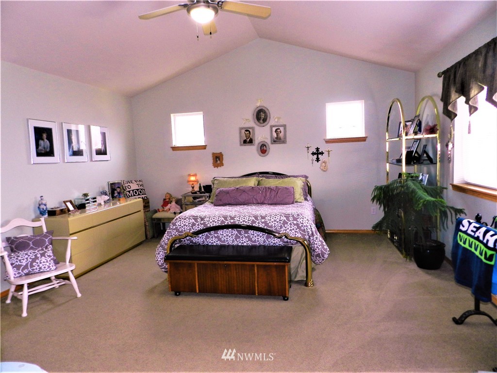 203 Cardinal Street Southwest Orting, WA 98360 - Photo 18 of 36 Gallery Image 18