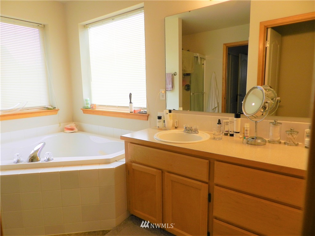203 Cardinal Street Southwest Orting, WA 98360 - Photo 20 of 36 Gallery Image 20