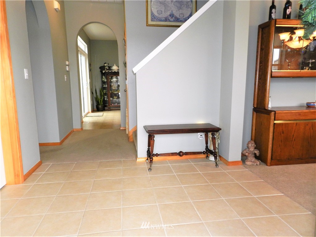 203 Cardinal Street Southwest Orting, WA 98360 - Photo 5 of 36 Gallery Image 5