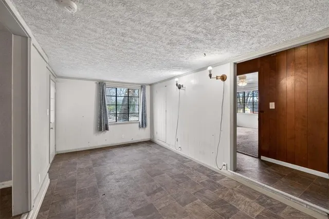 $215,000 | 175 Emerson Avenue, Bonner Springs, KS 66012