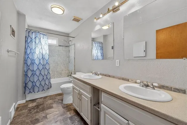 $215,000 | 175 Emerson Avenue, Bonner Springs, KS 66012