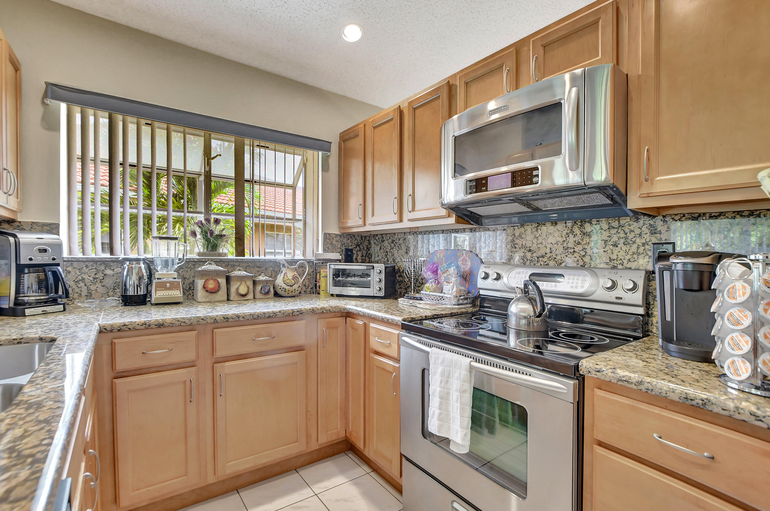 11119 Autoro Court Boca Raton, FL 33498 - Photo 12 of 27 14_dsc_0066