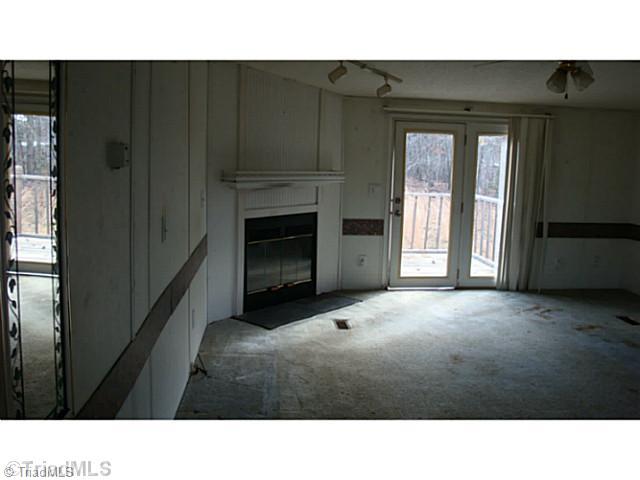 9797 Cherry Grove Road Reidsville, NC 27320 - Photo 5 of 8 Living Room.