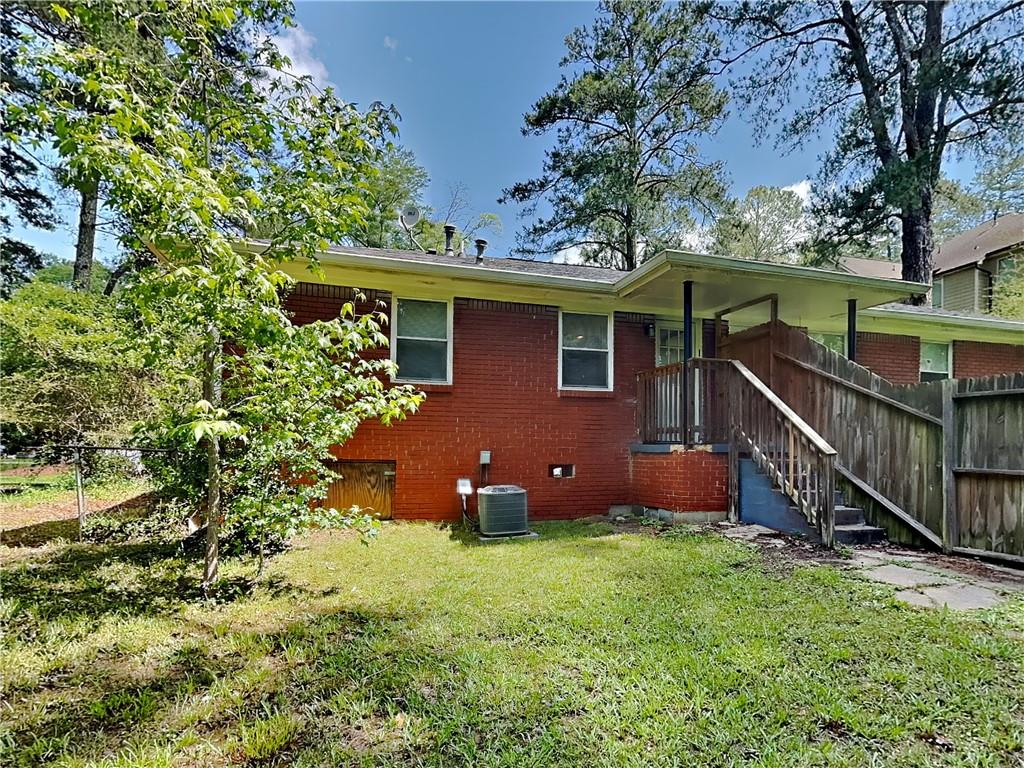 224 Buchanan Terrace Decatur, GA 30030 - Photo 20 of 23 a house view with a garden space