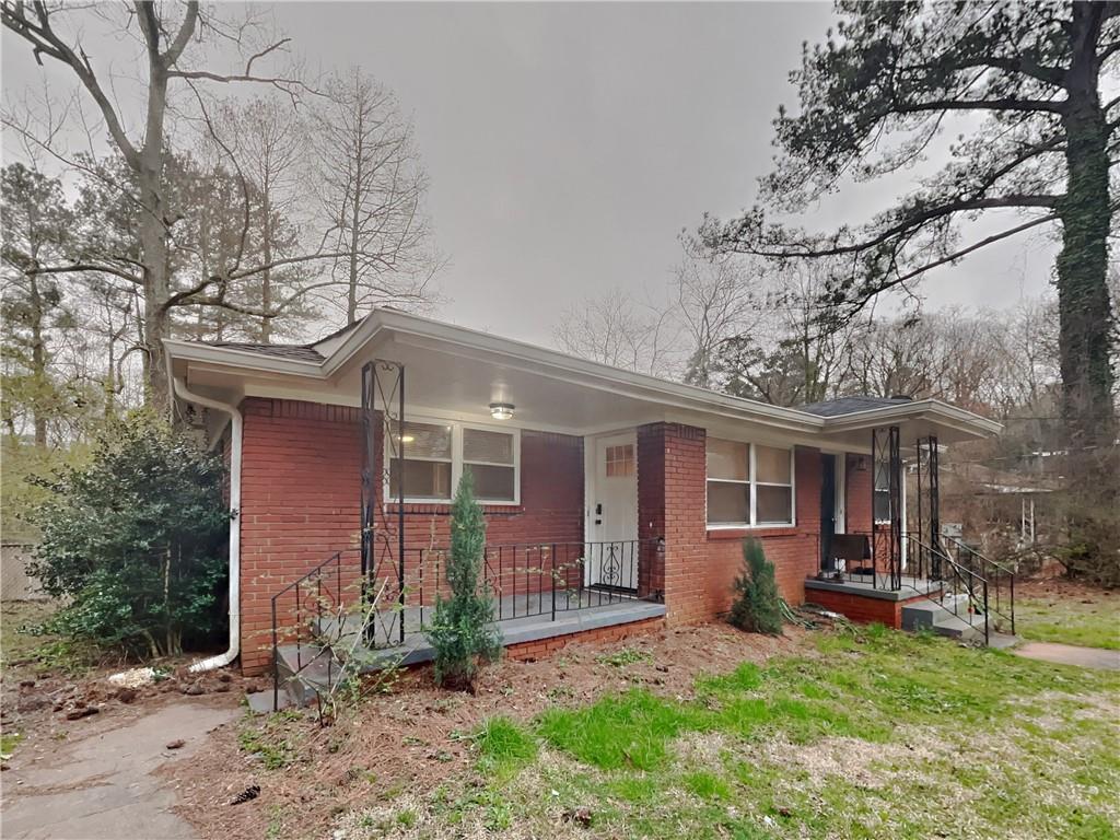 224 Buchanan Terrace Decatur, GA 30030 - Photo 22 of 23 a backyard of a house with seating space