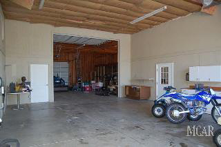 141 East Temperance Road Temperance, MI 48182 - Photo 12 of 15 940771-11.JPG