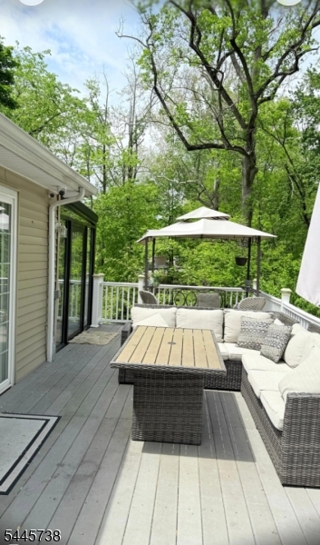 5 Lower Notch Road Little Falls, NJ 07424 - Photo 11 of 12