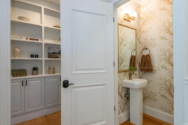 $949,000 | 9225 Foggy Ridge Lane, Bloomington, IN 47401