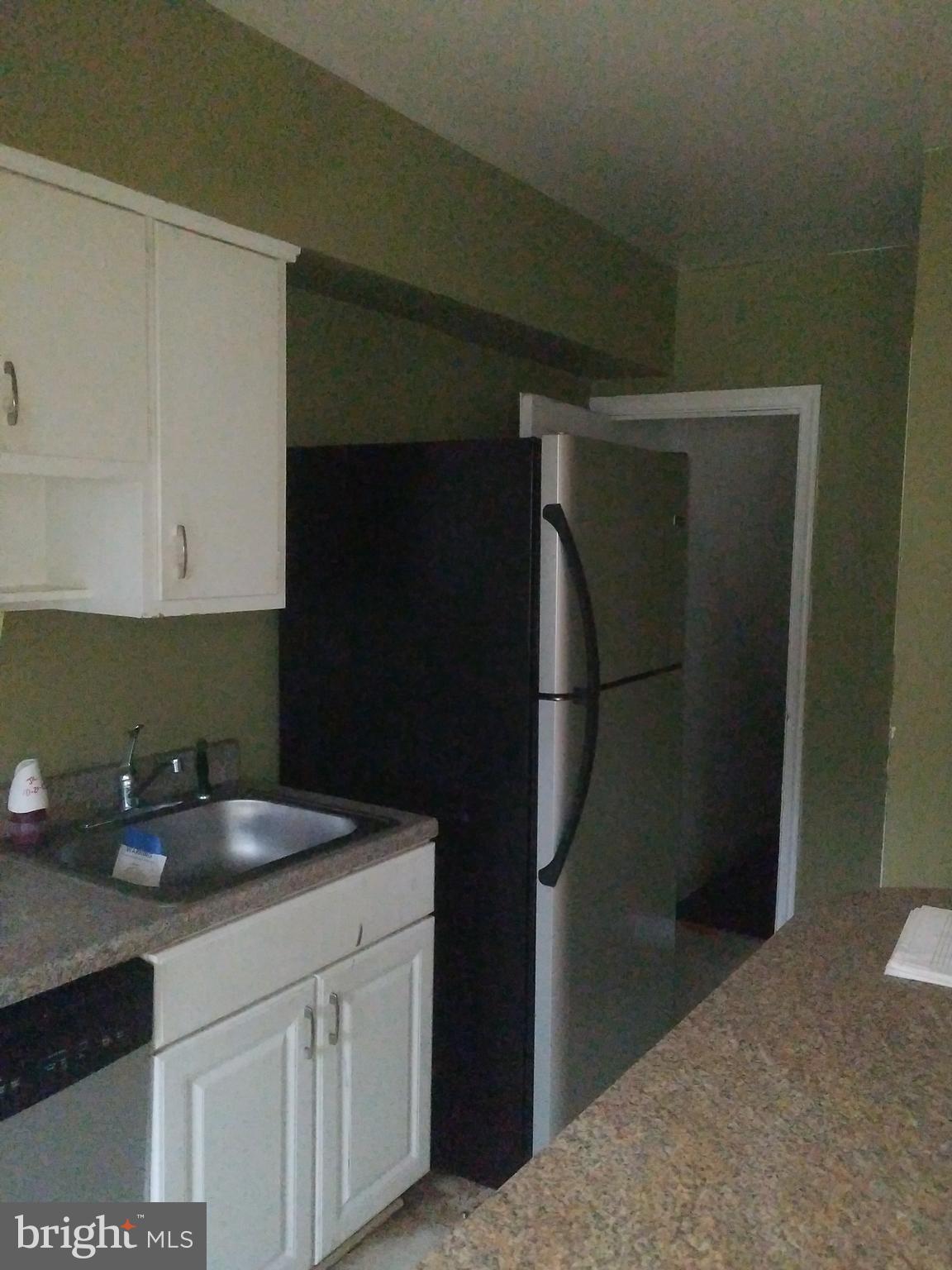 8335 Hillendale Road Baltimore, MD 21234 - Photo 5 of 9