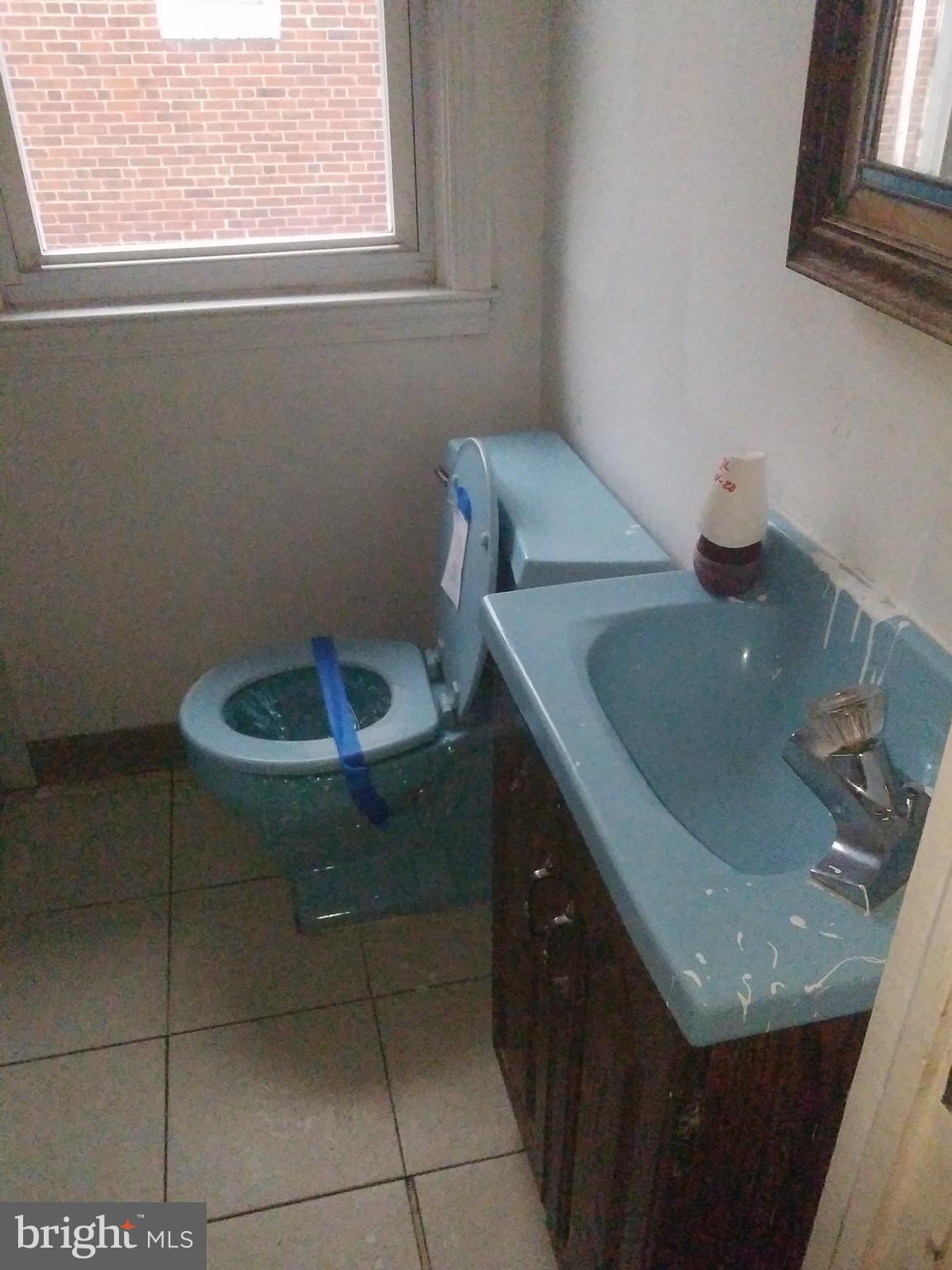 8335 Hillendale Road Baltimore, MD 21234 - Photo 8 of 9