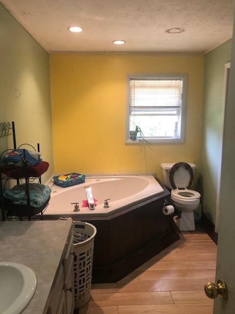 250 Jim Garrett Road Monterey, TN 38574 - Photo 5 of 10 Bathroom