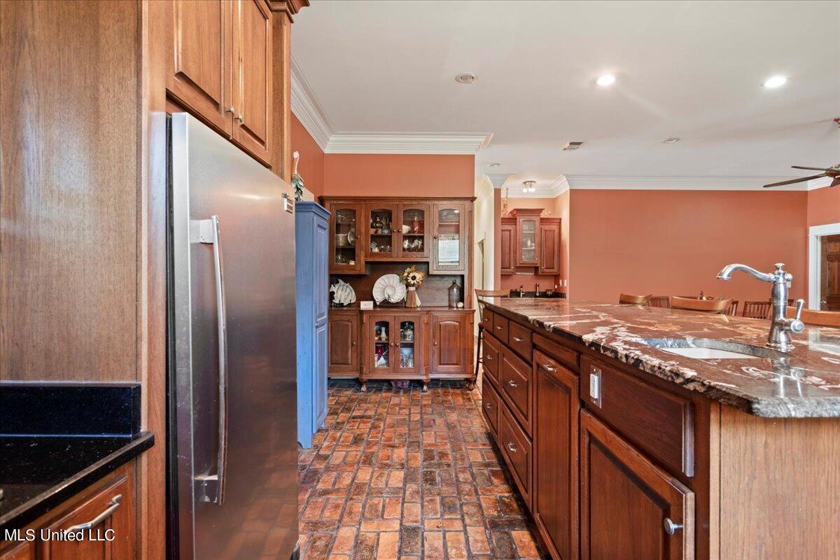 47 Mage Road Wiggins, MS 39577 - Photo 8 of 41 12-Kitchen