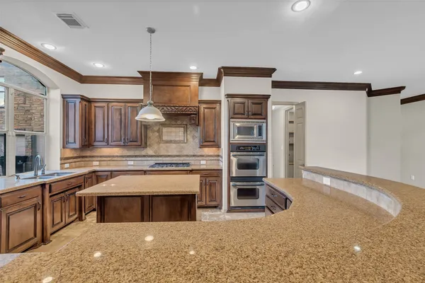 $8,500 | 19309 Whispering Grove East, Tomball, TX 77377