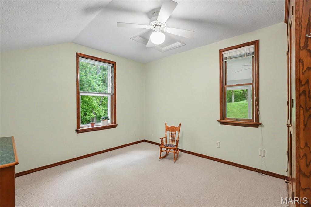 4120 Charbonier Road Florissant, MO 63031 - Photo 16 of 51