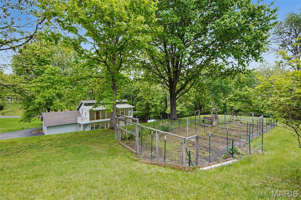 4120 Charbonier Road Florissant, MO 63031 - Photo 32 of 51