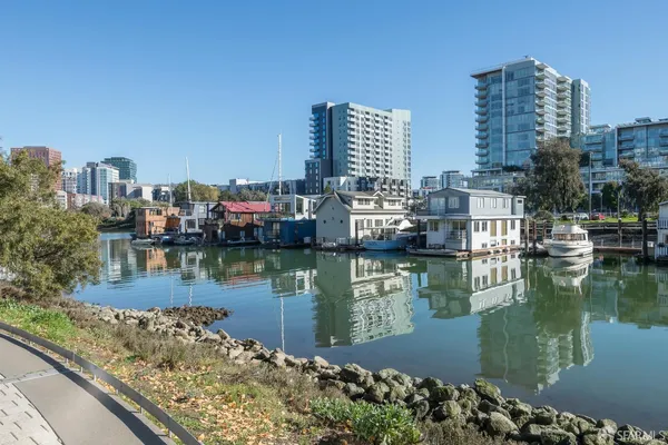 $10,000 | 235 Berry Street, Unit 110, San Francisco, CA 94158