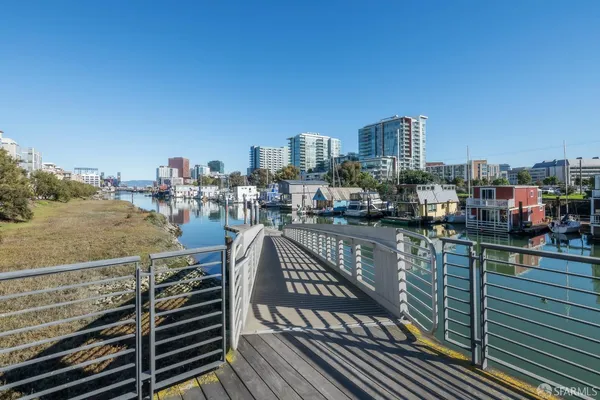 $10,000 | 235 Berry Street, Unit 110, San Francisco, CA 94158