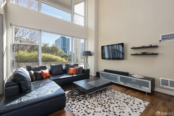 $10,000 | 235 Berry Street, Unit 110, San Francisco, CA 94158