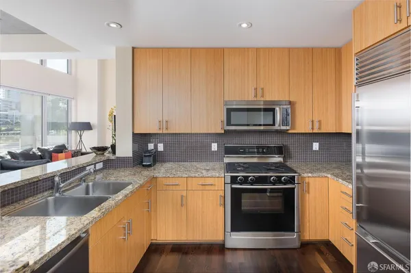 $10,000 | 235 Berry Street, Unit 110, San Francisco, CA 94158
