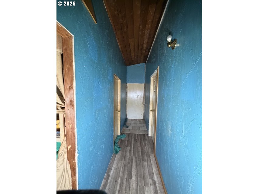 1499 Carlson Road Reedsport, OR 97467 - Photo 8 of 16 a view of a hallway