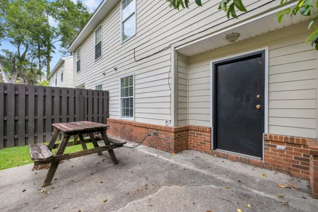 $2,000 | 847 West Georgia Street, Unit 2, Tallahassee, FL 32304