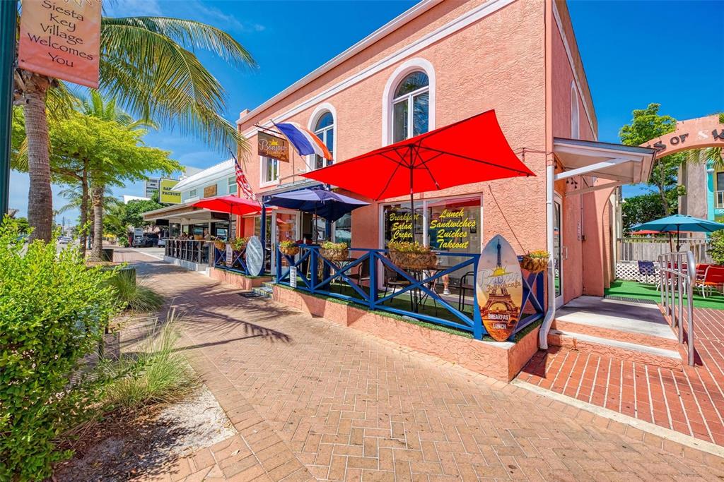 Ocean Boulevard Sarasota, FL 34242 - Photo 49 of 63 a view of a cafe with sitting area