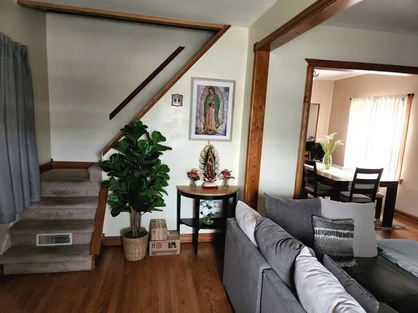 $365,000 | 4317 North Cicero Avenue, Chicago, IL 60641