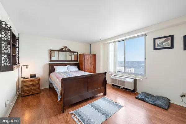 $1,750 | 9701 Fields Road, Unit 1604, Gaithersburg, MD 20878