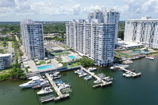 $1,750 | 18031 Biscayne Boulevard, Unit 1601, Aventura, FL 33160