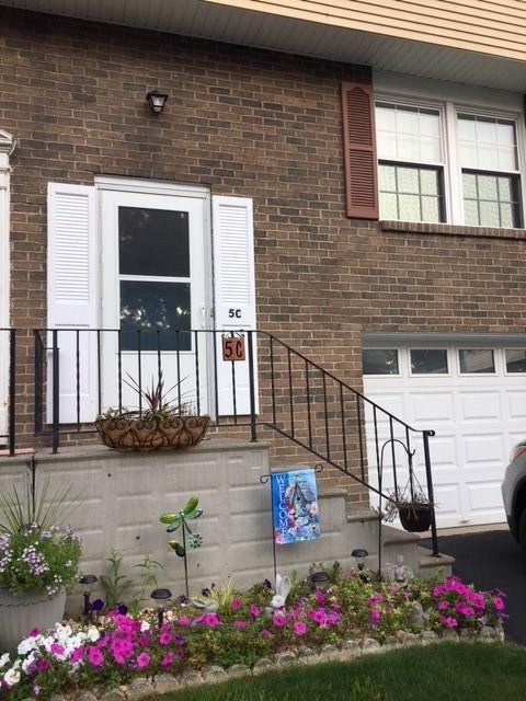 5 C Springwood Square Harwick, PA 15049 - Photo 3 of 21 Gallery Image 3