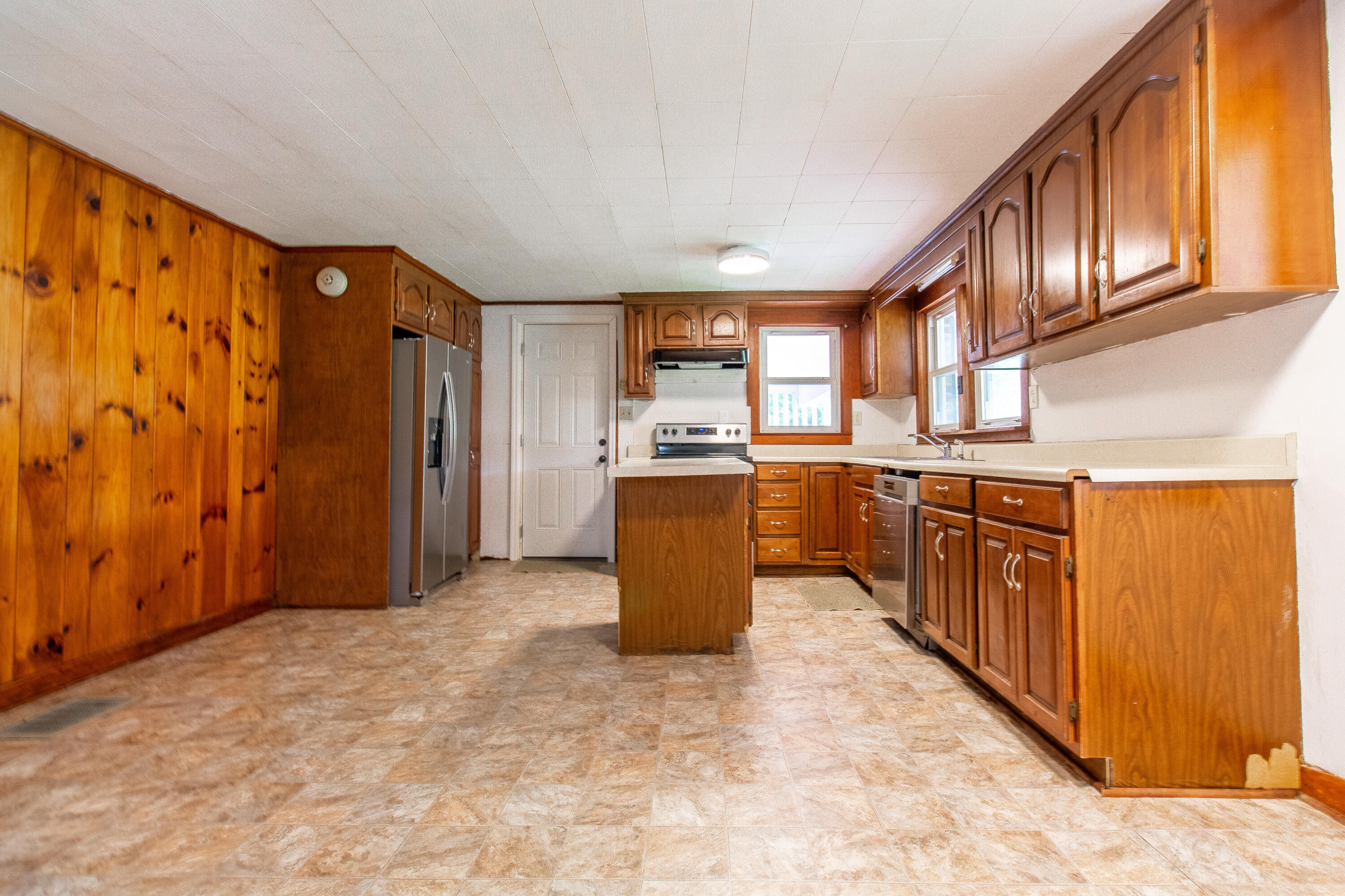 20160 Pairgin Road Bristol, VA 24202 - Photo 13 of 23 274A1C42-9DE3-4EA9-ACD7-69585FF971EC