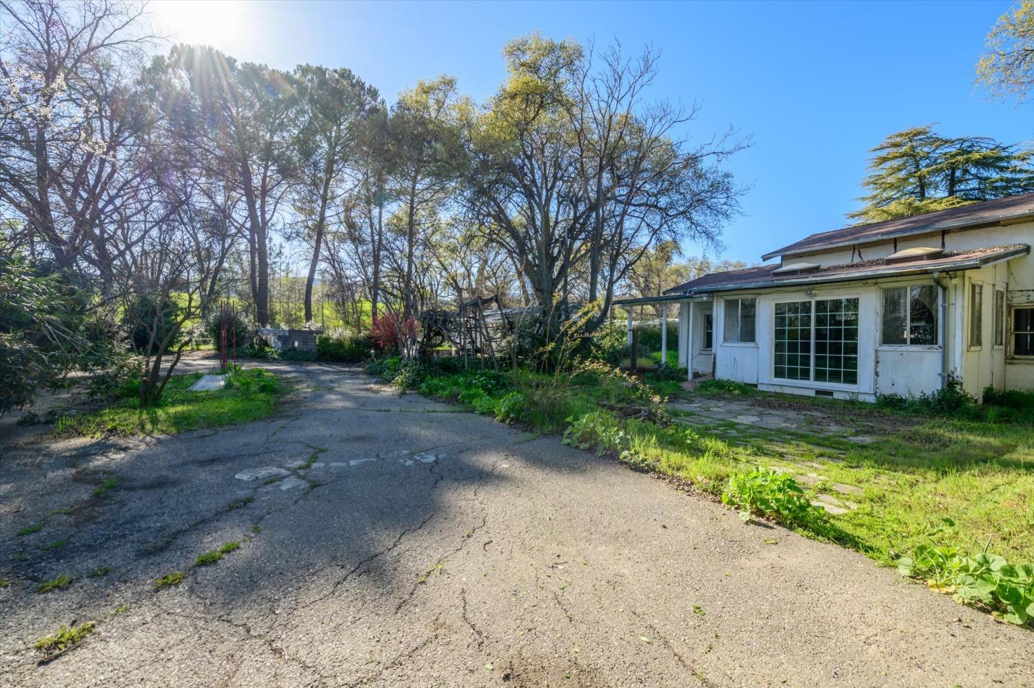 7588 Highway 16 Guinda, CA 95606 - Photo 13 of 19