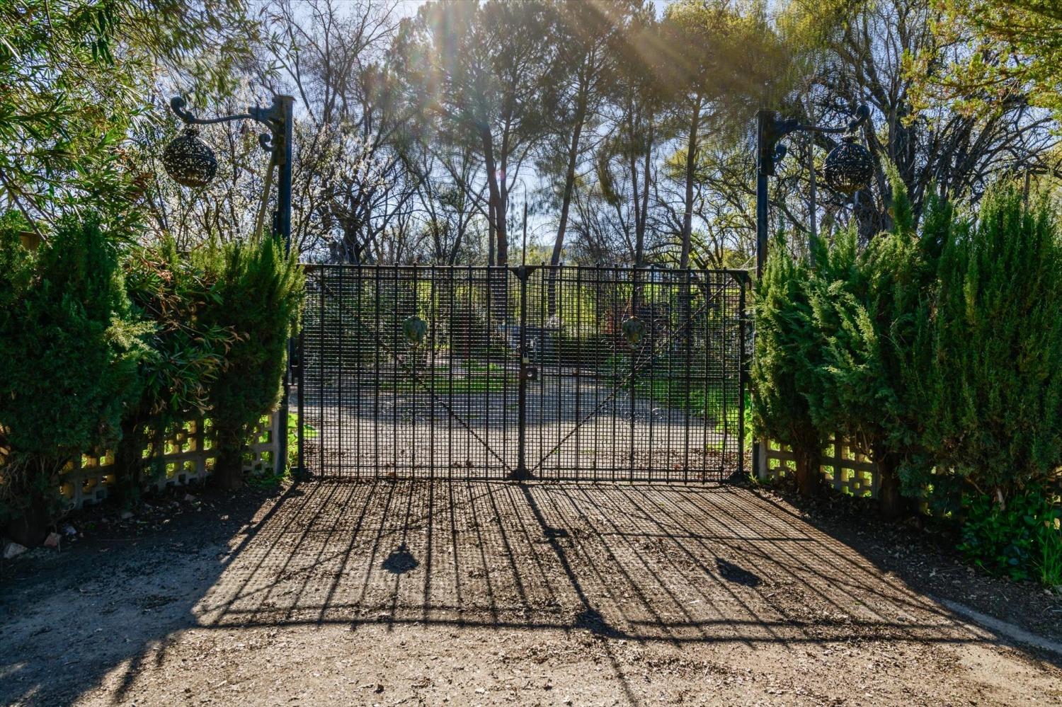 7588 Highway 16 Guinda, CA 95606 - Photo 2 of 19