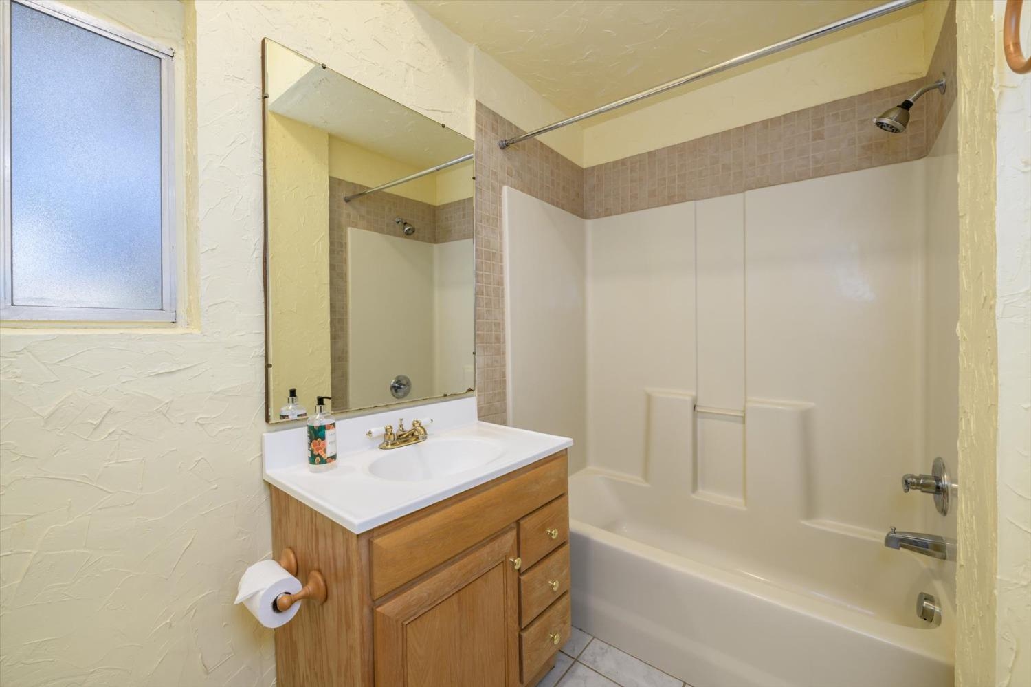 7588 Highway 16 Guinda, CA 95606 - Photo 7 of 19