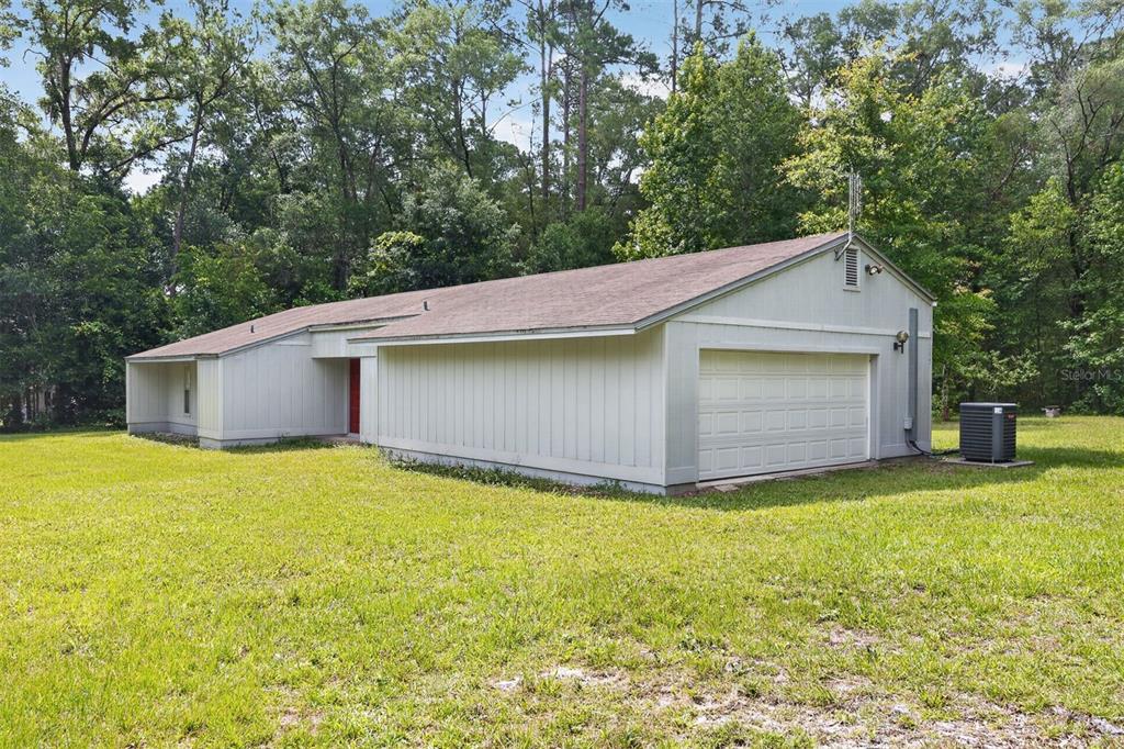 9603 Southwest 17th Avenue Gainesville, FL 32607 - Photo 1 of 30
