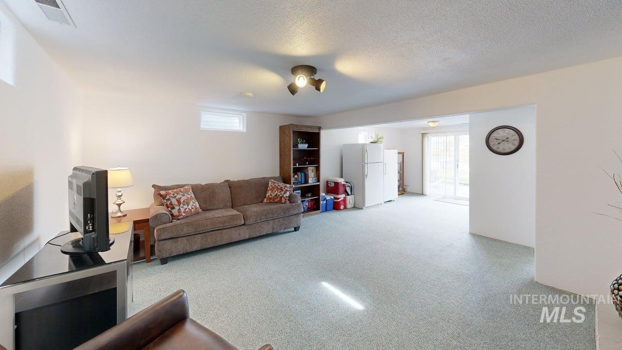 1008 Lambert Court Clarkston, WA 99403 - Photo 23 of 35