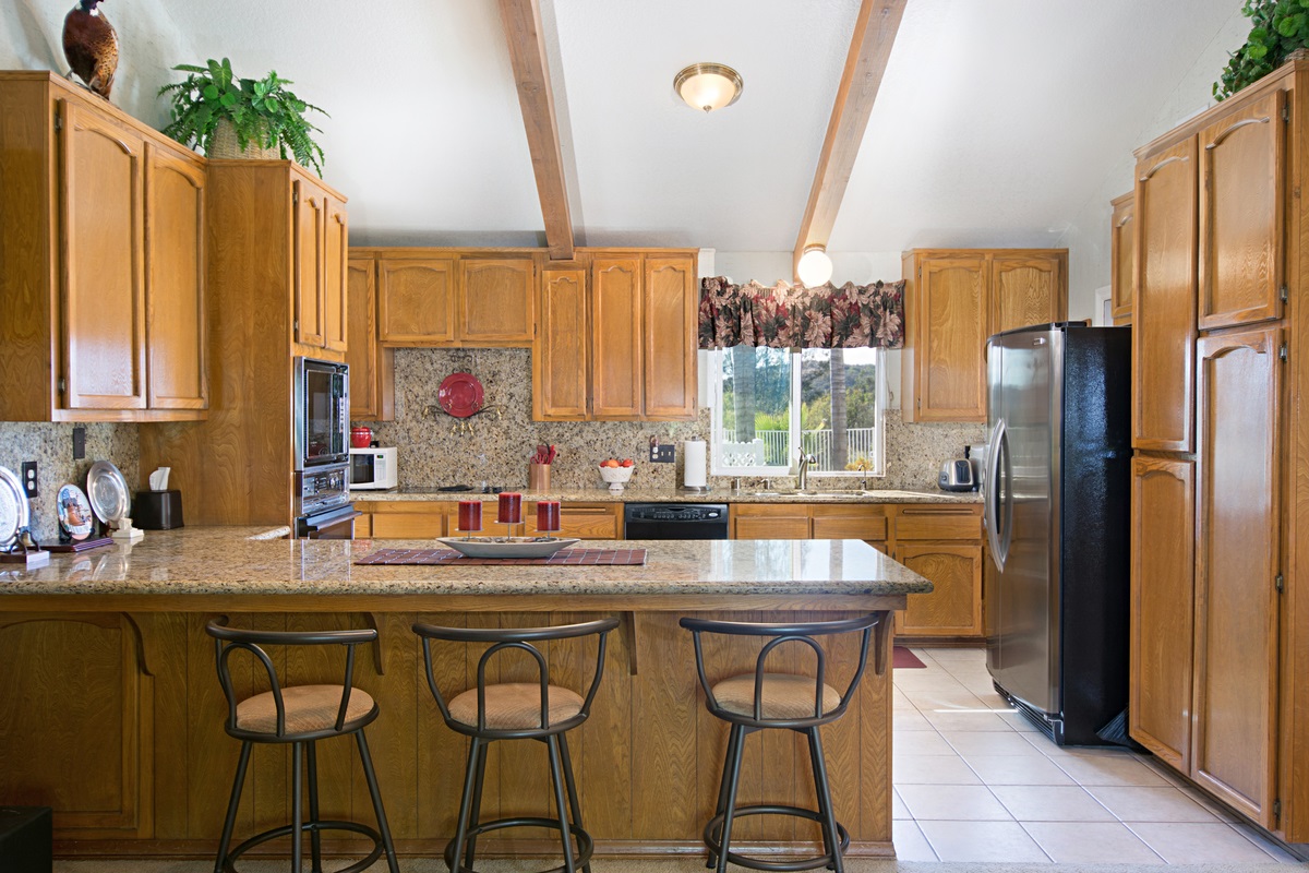 12835 Hideaway Lake Road Valley Center, CA 92082 - Photo 11 of 25 Gallery Image 11