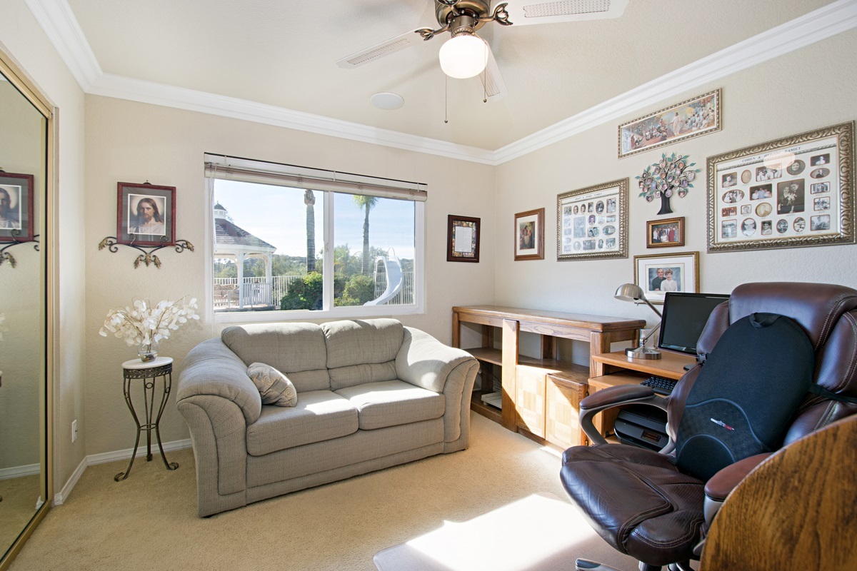 12835 Hideaway Lake Road Valley Center, CA 92082 - Photo 16 of 25 Gallery Image 16