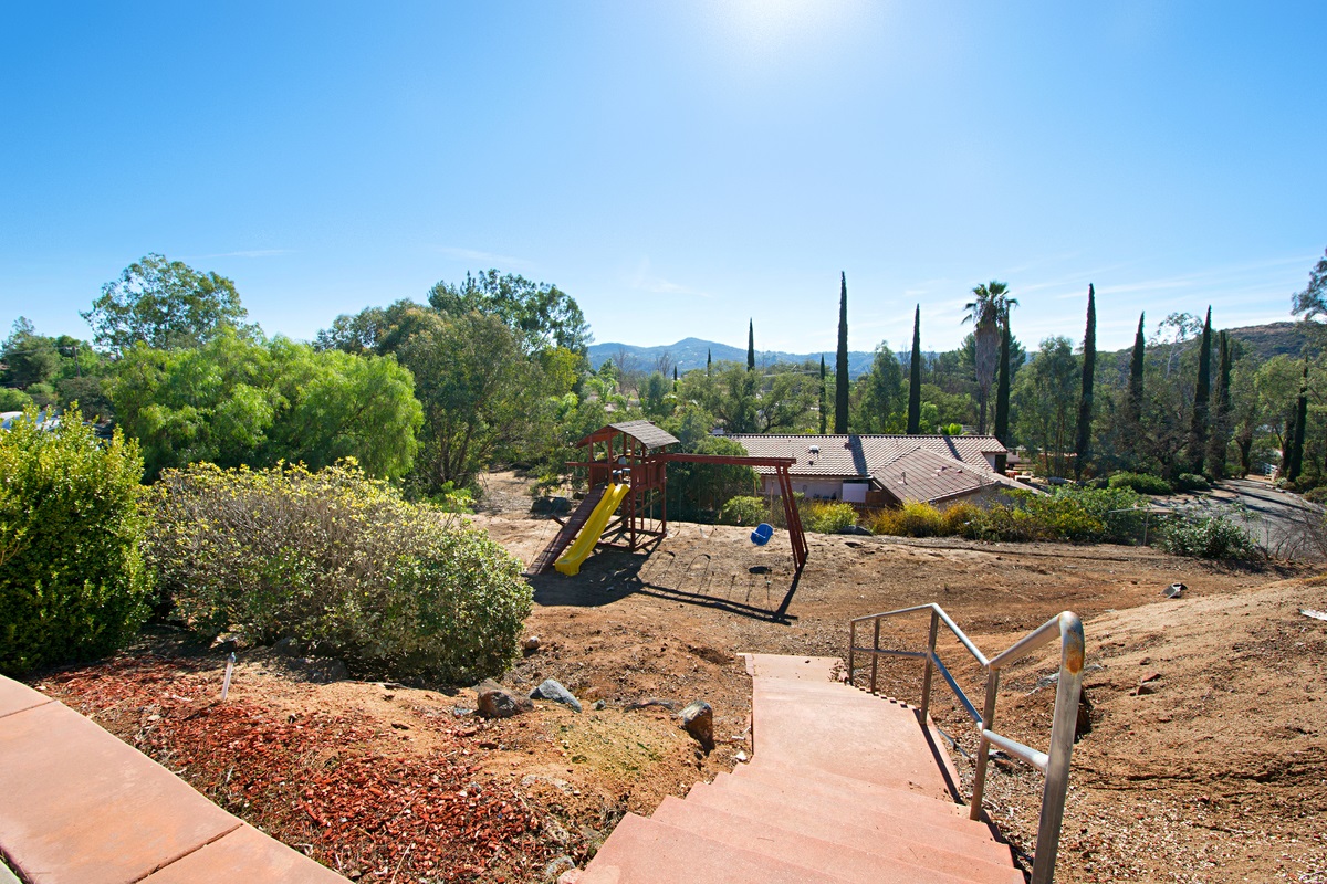 12835 Hideaway Lake Road Valley Center, CA 92082 - Photo 23 of 25 Gallery Image 23