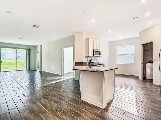 $1,900 | 664 Tanaro Lane, Haines City, FL 33844