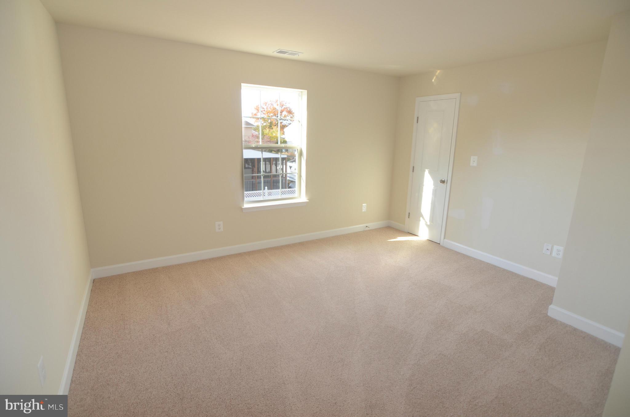 8415 Rugby Road Pasadena, MD 21122 - Photo 18 of 29 Bedroom